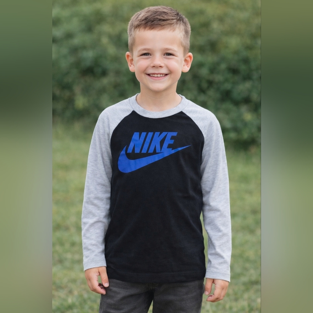 Nike Kids Black and Gray Long Sleeve Tee Sz. 5-6 #2031